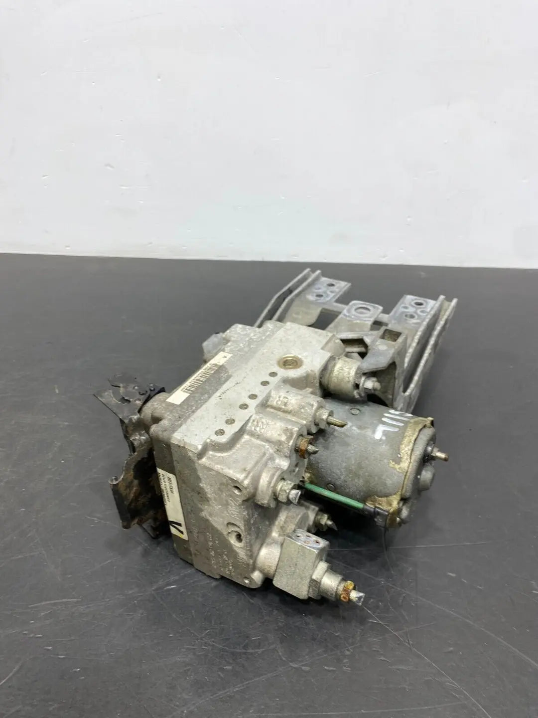 2000 CORVETTE C5 OEM ABS ANTI LOCK BRAKE UNIT EBCM V CODE USED Pit Stop Auto