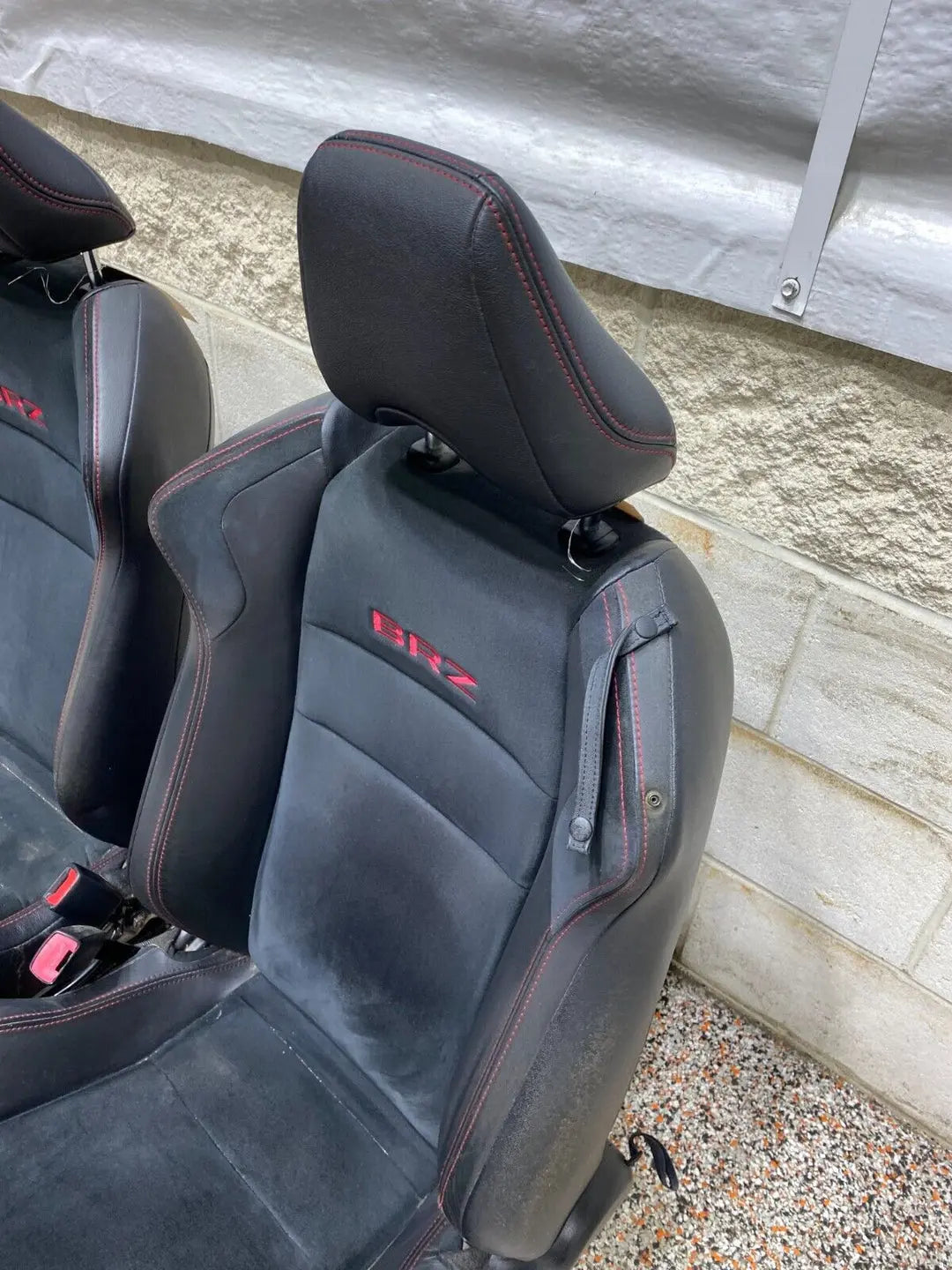 2018 SUBARU BRZ FRS 86 OEM FRONT SEAT PAIR DRIVER PASSENGER WITH SUEDE USED Pit Stop Auto