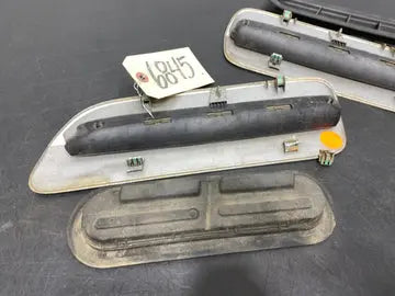 2009 PONTIAC G8 GT OEM HOOD VENT PAIR VENTS WITH DUCTS USED Pit Stop Auto