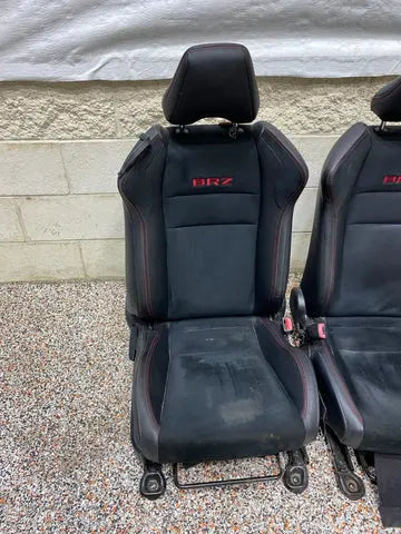2018 SUBARU BRZ FRS 86 OEM FRONT SEAT PAIR DRIVER PASSENGER WITH SUEDE USED Pit Stop Auto