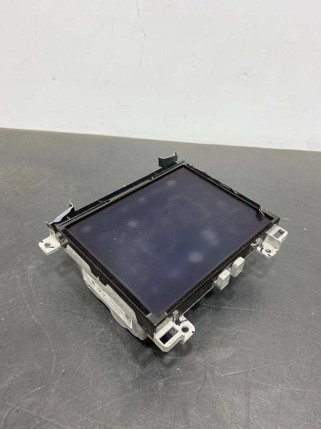 2019 DODGE CHALLENGER HELLCAT REDEYE OEM HEAD UNIT INFOTAINMENT SCREEN USED Pit Stop Auto