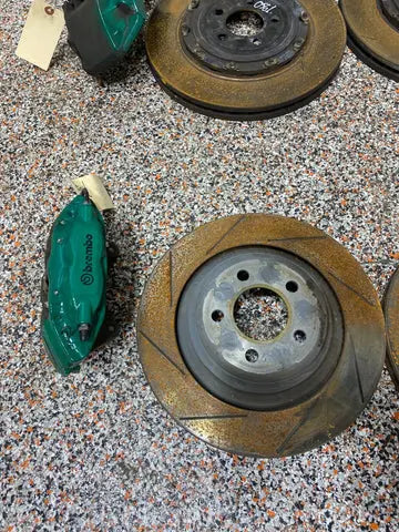 2019 DODGE CHALLENGER HELLCAT REDEYE OEM BREMBO BRAKE CALIPER SET WITH ROTORS Pit Stop Auto