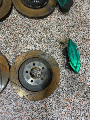 2019 DODGE CHALLENGER HELLCAT REDEYE OEM BREMBO BRAKE CALIPER SET WITH ROTORS Pit Stop Auto