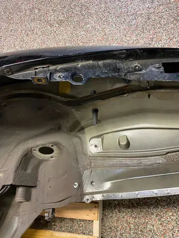 2007 PORSCHE 911 TURBO 997 OEM DRIVER LH REAR QUARTER PANEL CUT USED Pit Stop Auto