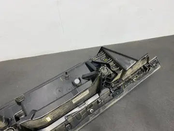 2019 DODGE CHALLENGER HELLCAT REDEYE OEM CENTER TAIL LIGHT TRUNK LIGHT USED Pit Stop Auto