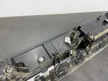 2019 DODGE CHALLENGER HELLCAT REDEYE OEM CENTER TAIL LIGHT TRUNK LIGHT USED Pit Stop Auto