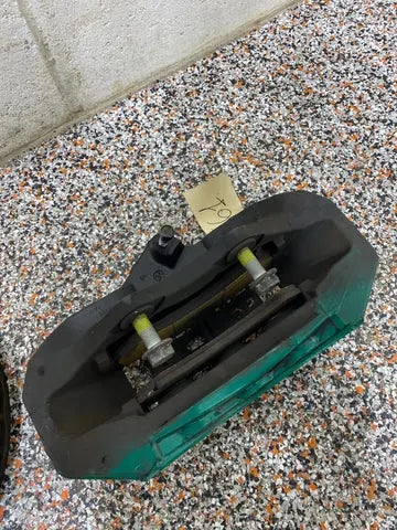 2019 DODGE CHALLENGER HELLCAT REDEYE OEM BREMBO BRAKE CALIPER SET WITH ROTORS Pit Stop Auto