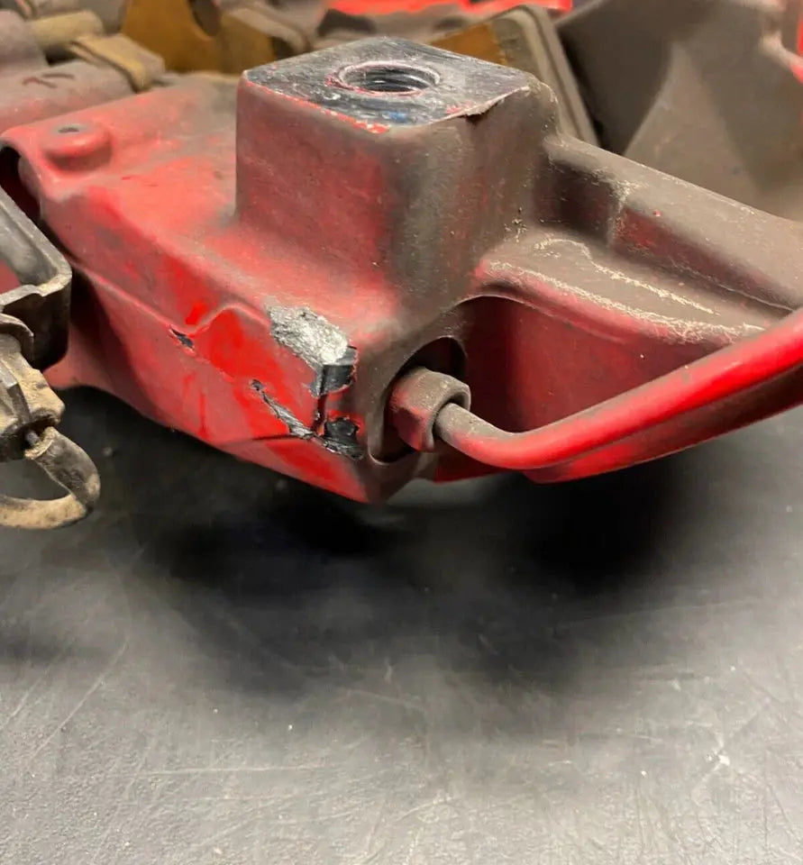 2012 AUDI R8 V10 OEM COUPE DRIVER LH FRONT BRAKE CALIPER USED Pit Stop Auto