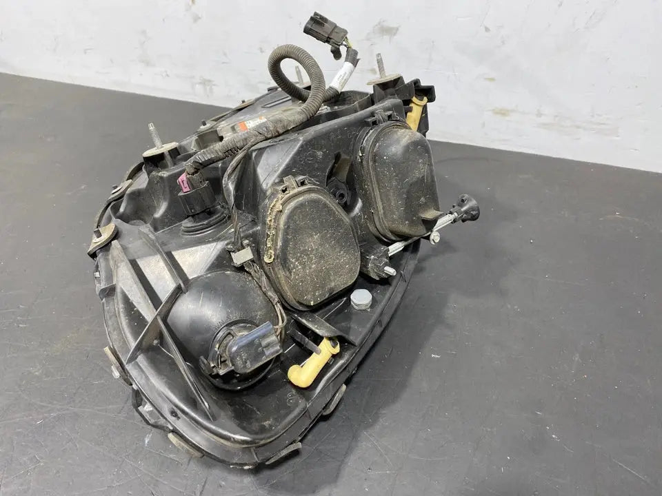 2007 CORVETTE C6 OEM PASSENGER RH HEADLIGHT HEAD LAMP USED Pit Stop Auto